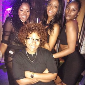 Meet your Posher, Arniqua